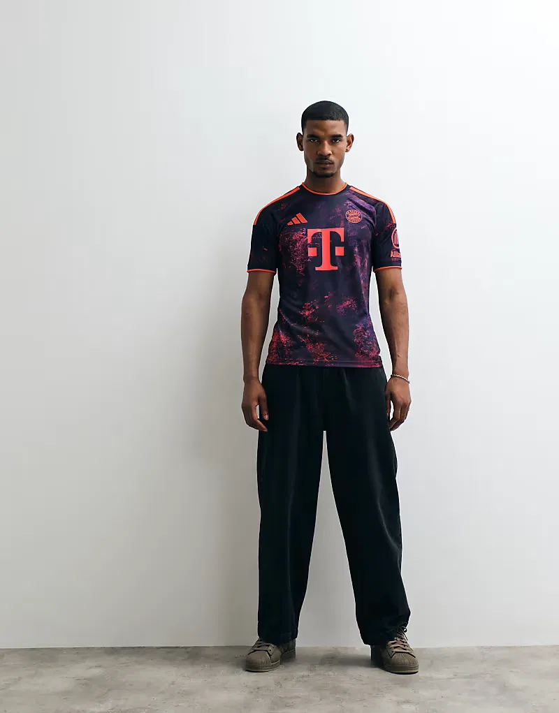 Футболка Adidas Football "Бавария Мюнхен" сезона 26/27, третья форма, фиолетового — фото 4