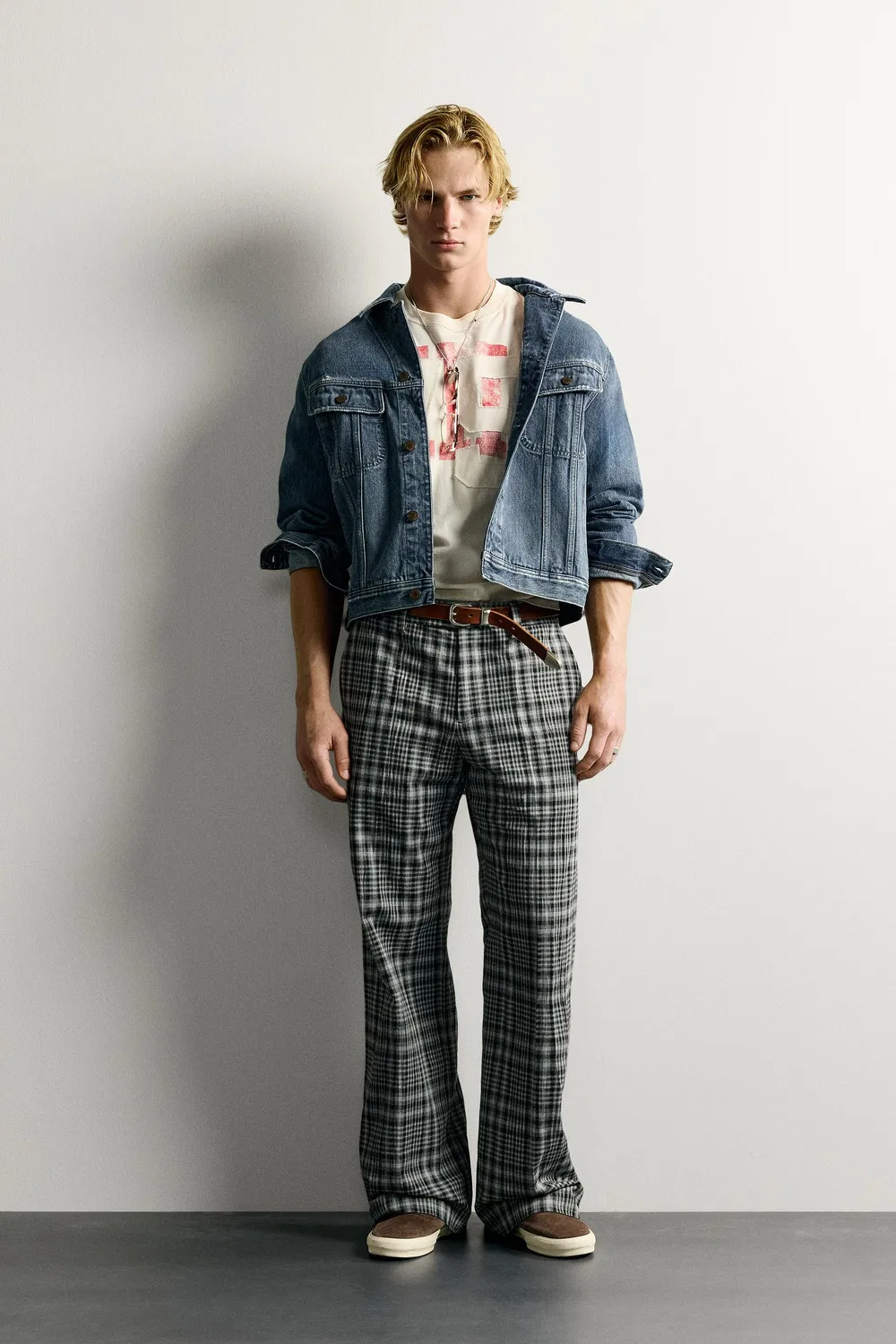 Джинсовая куртка свободного кроя с нашивкой. ZARA, Blue