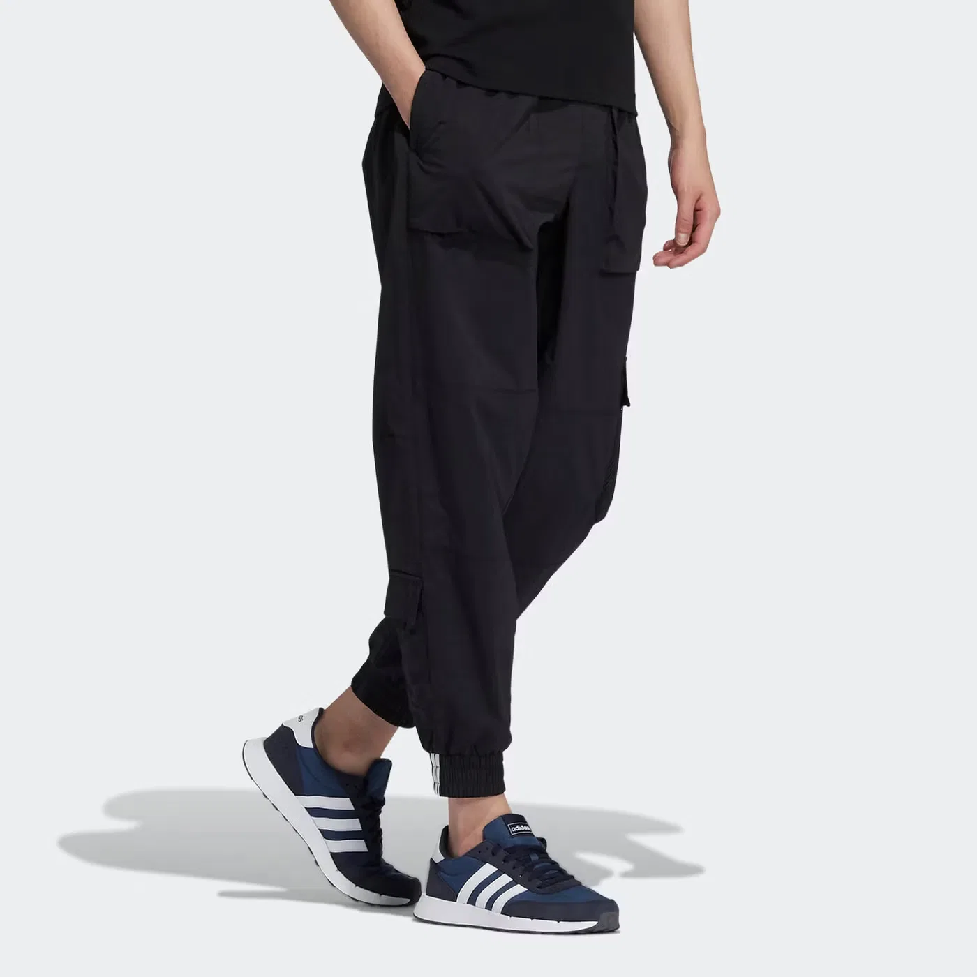 Штаны спортивные с карманами Neo CG TP1 Adidas, черный — фото 4