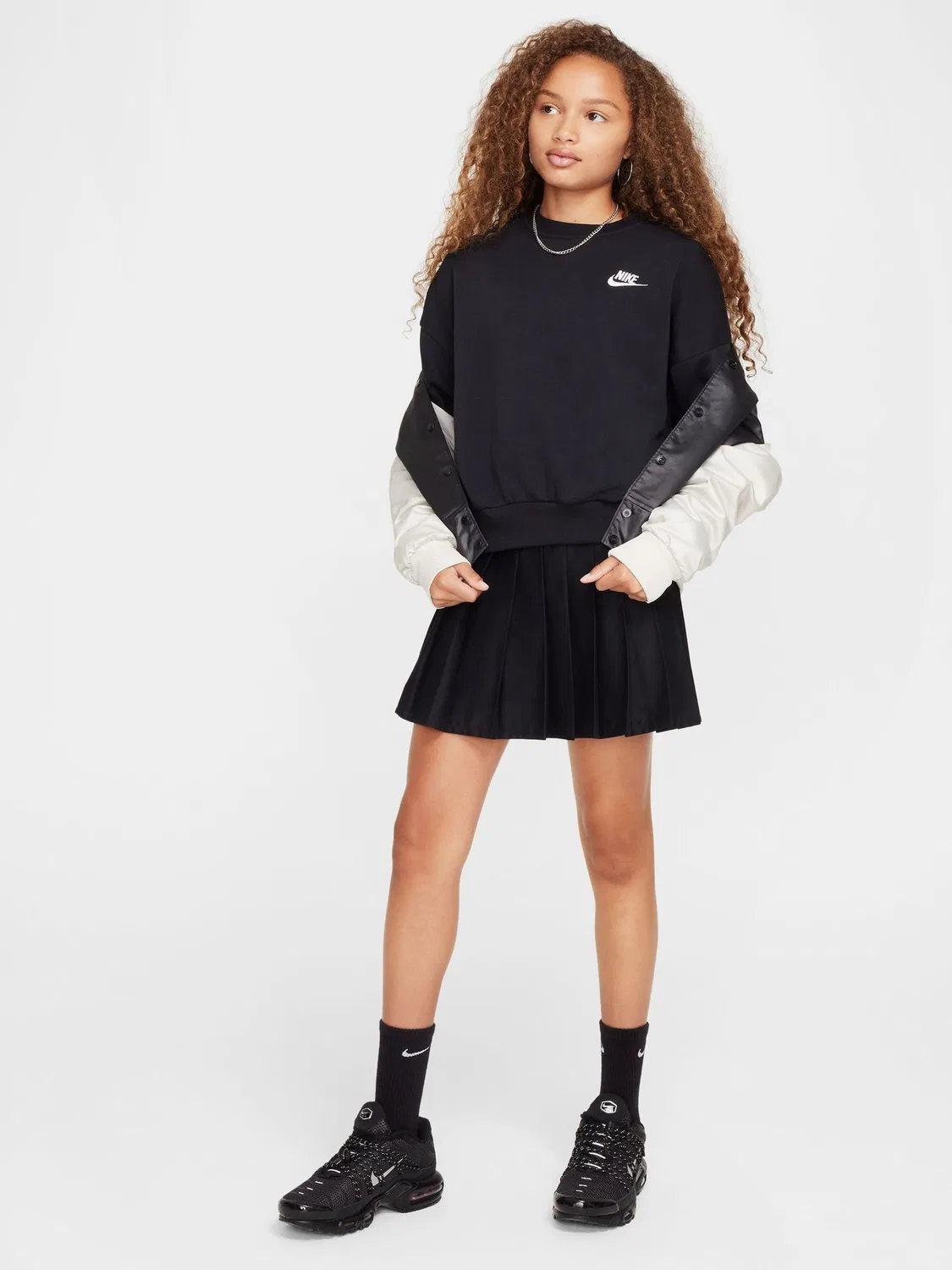 Толстовка Nike Club Fleece, оверсайз, черная — фото 3