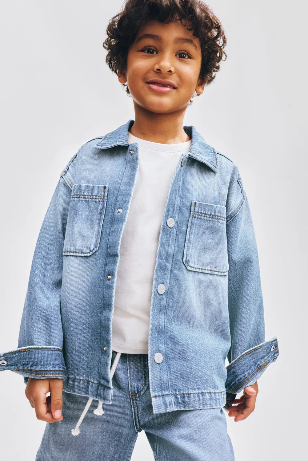 Джинсовая рубашка-куртка свободного кроя H&M, Helles Denimblau