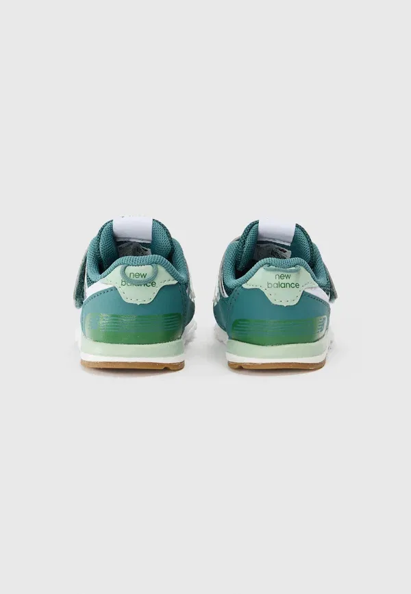 Детские кроссовки New Balance, цвет новый еловый — фото 3