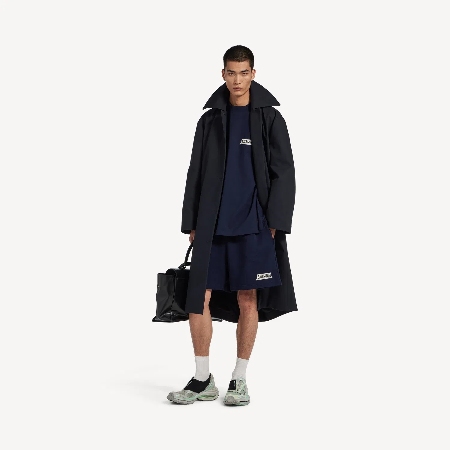 Мужская футболка Balenciaga с малярным скотчем среднего кроя, темно-синий — фото 2