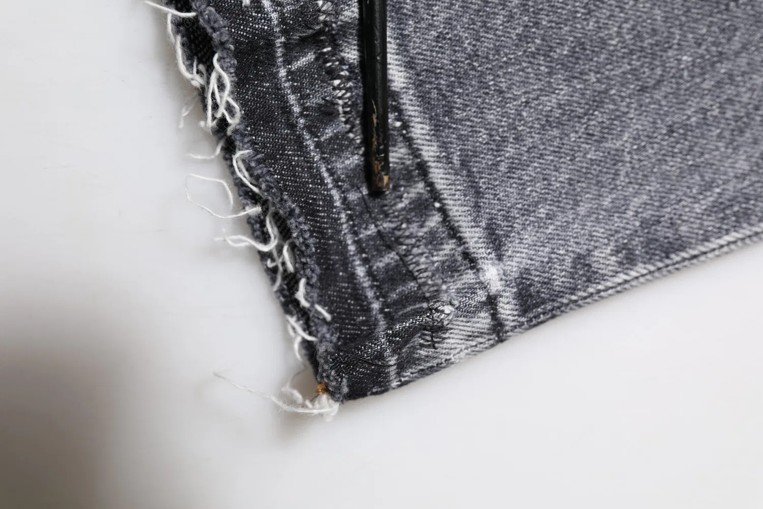 Мужские джинсы скинни с потертостями Gray Cotton Skinny Denim Trouser Jeans Dolce & Gabbana, Gray