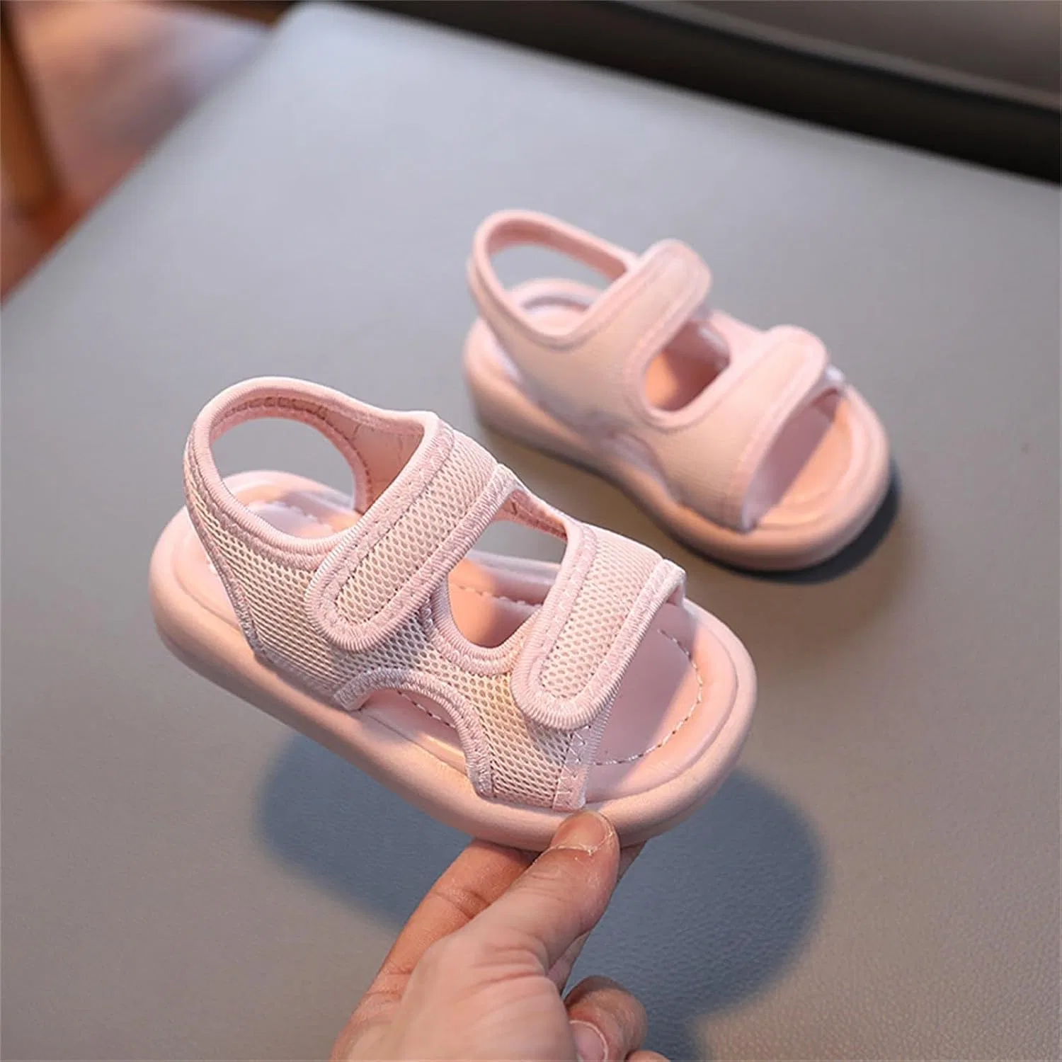 Детские дышащие сандалии с открытым носком для воды и пляжа Athletic Breathable School Sneakers, Pink — фото 2