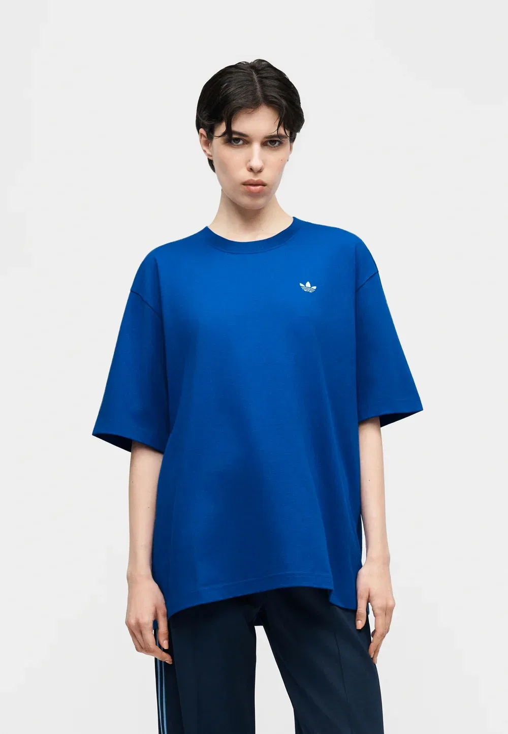 Ess tee os - базовая футболка Adidas Originals, Bold Blue — фото 3