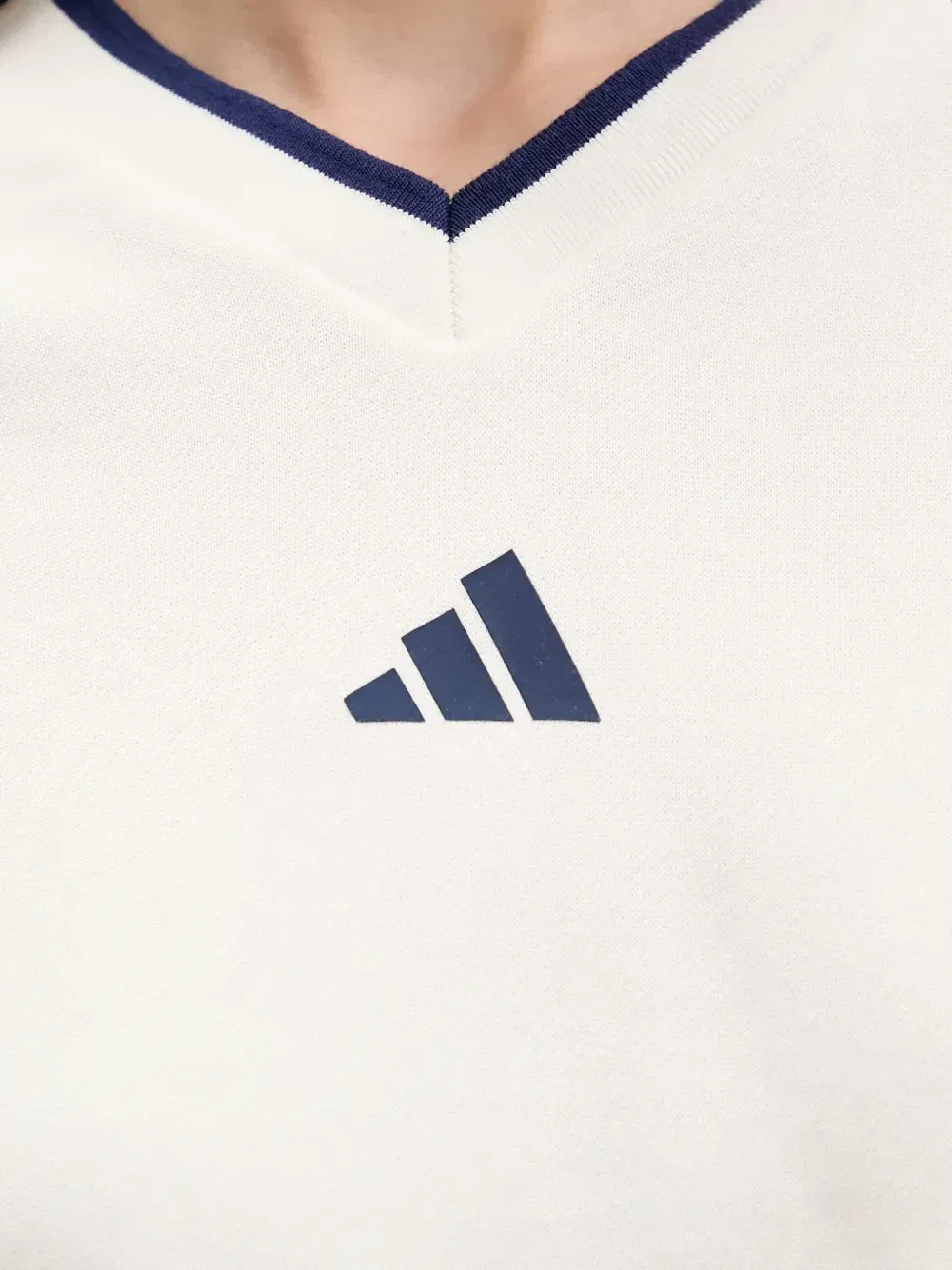 Свитшот на кнопках с логотипом Adidas, бежевый — фото 3