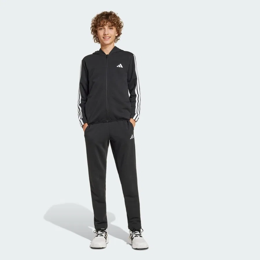 Детский спортивный костюм с принтом 3 полосы adidas Sportswear Essentials Track Suit Kids, Черно-белый — фото 2