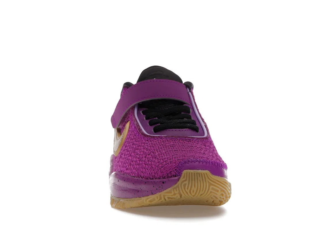 Детские кроссовки для мальчиков Nike LeBron 20 SE, Vivid Purple/Black/Cave Purple/Metallic Gold — фото 2