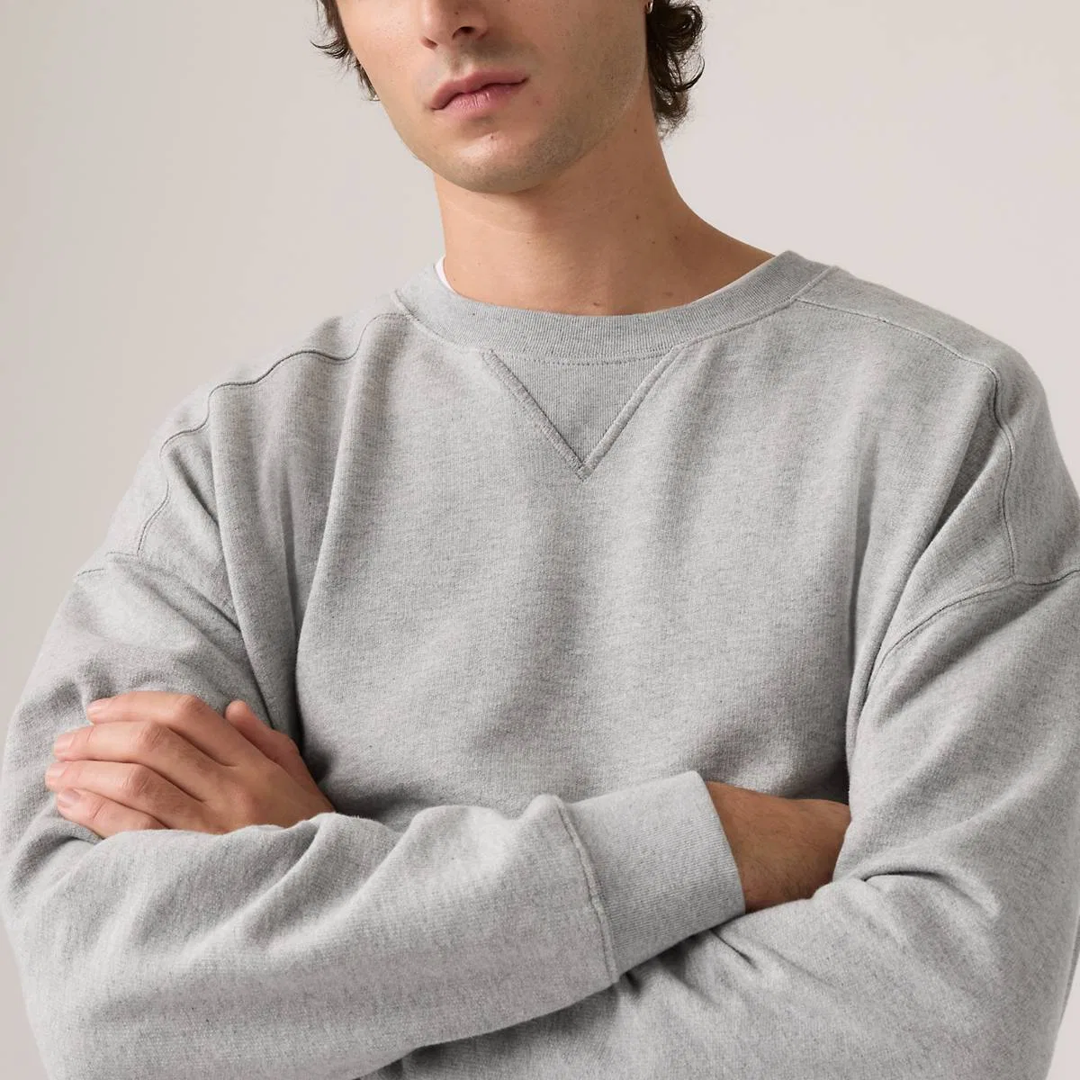 Свитшот Delaney с круглым вырезом Levi's, Mid Tone Grey Heather - Grey — фото 2