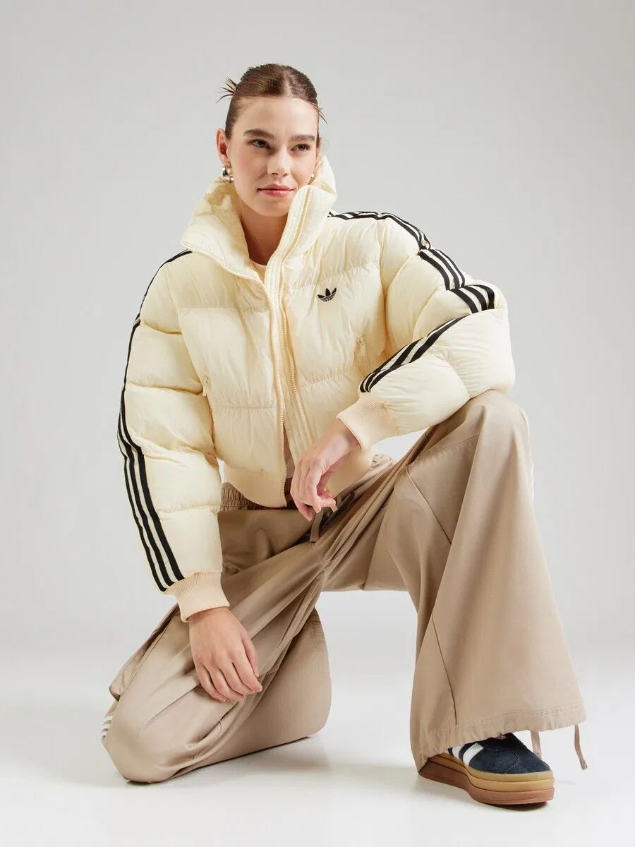 Зимняя куртка ADICOLOR цвета шампанского ADIDAS ORIGINALS — фото 2
