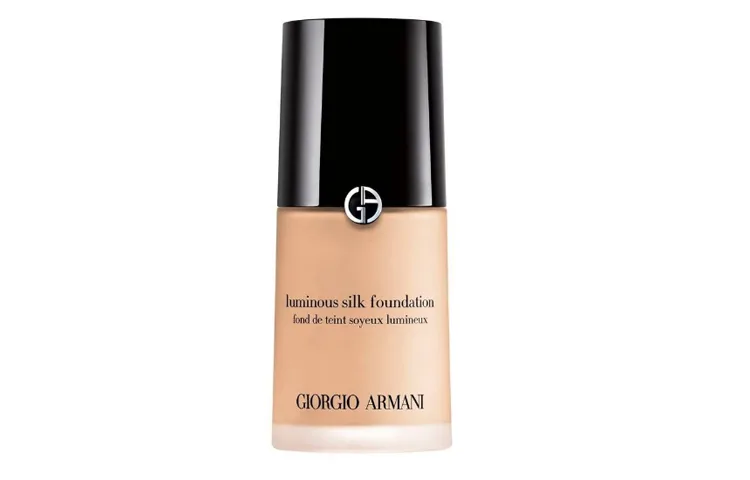 GIORGIO ARMANI Тональная основа Armani Soft And Bright Natural Foundation No Transfer увлажняющая, корректирующая тон кожи, 30 мл, #02 — фото 4