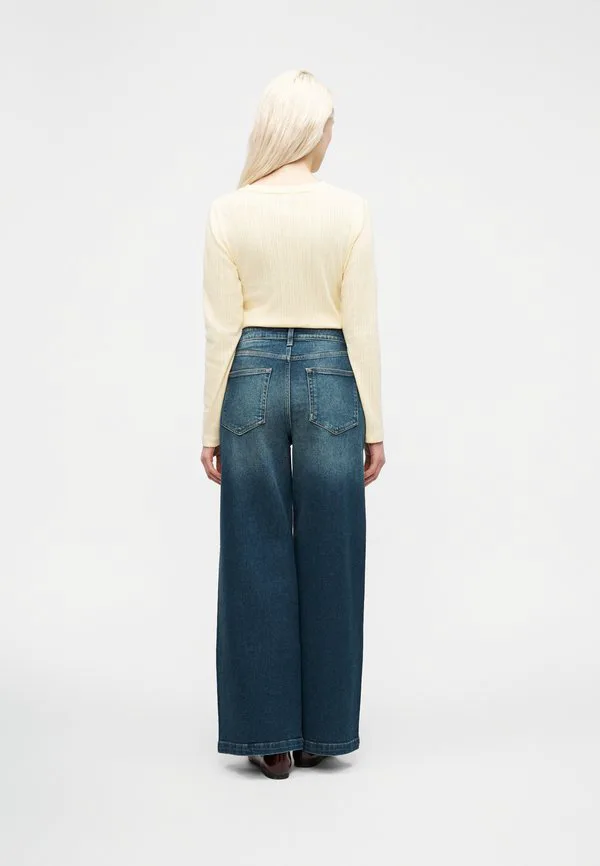 Джинсы curvy stride tinted lillie baggy jeans Gap, Dark Indigo — фото 3