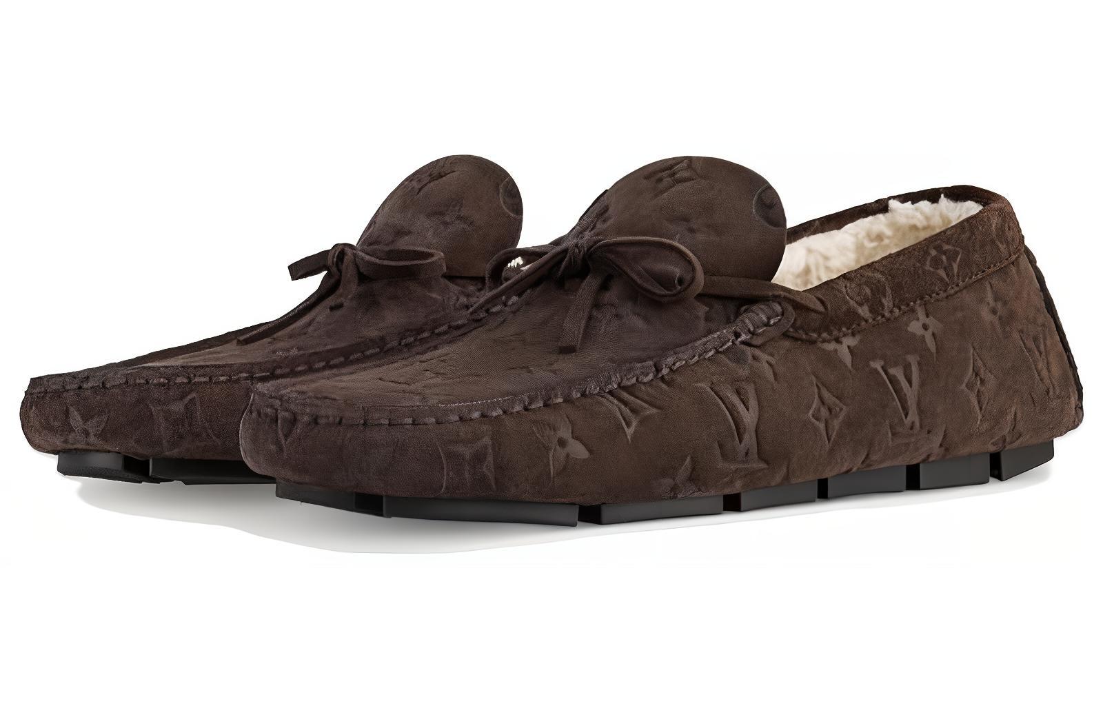 LOUIS VUITTON Коричневые мужские лоферы Driver Suede — фото 4