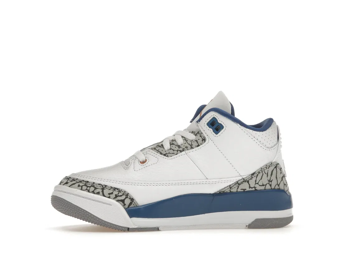 Детские кроссовки для мальчиков высокие с принтом Jordan 3 Retro Jordan, White/Metallic Copper/True Blue/Cement Grey — фото 3