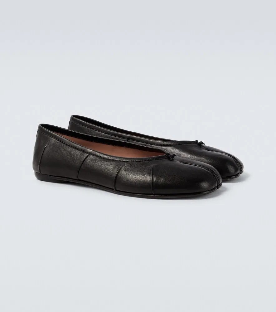 Кожаные балетки Tabi Maison Margiela, черный