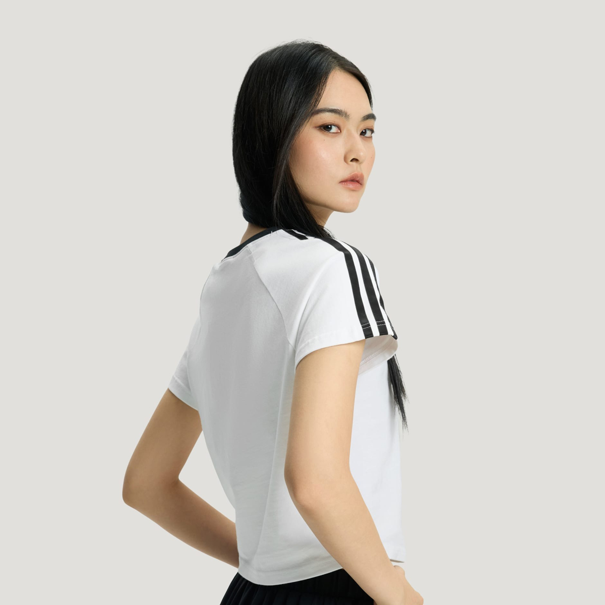 Футболка Adidas Originals 3-Stripes Cali Short Sleeve Tee, белый — фото 4