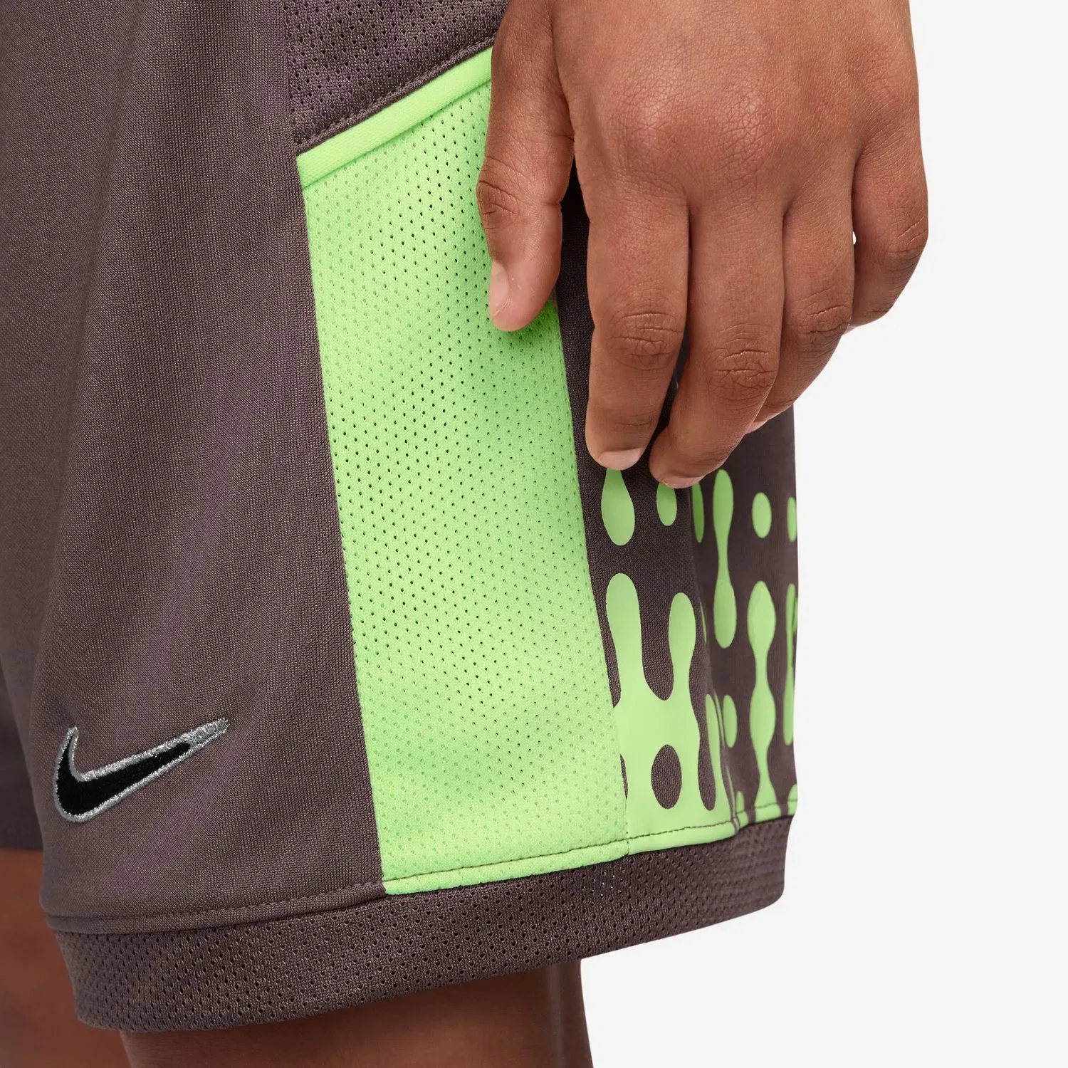 Детские шорты для мальчиков Kylian Mbappé Academy Nike, Marrón — фото 4