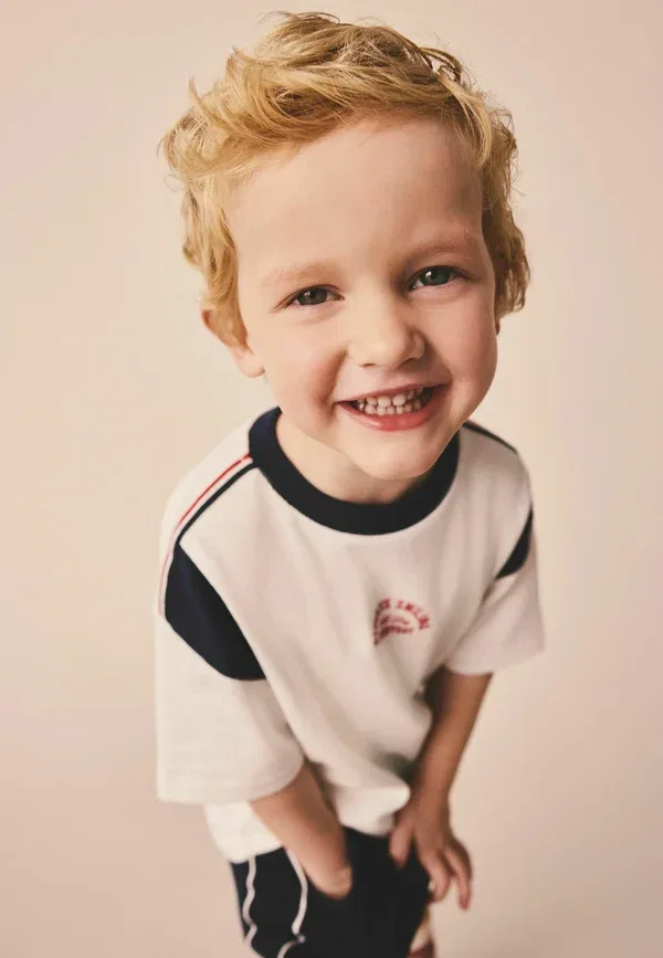 Комплект из футболки и шорт, хлопок, Regular fit - short sleeve t-shirt and shorts set, Next, Navy White Sporty, белый/темно-синий — фото 4