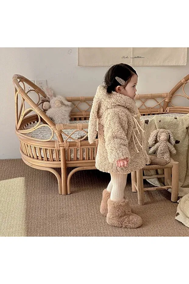 Детское зимнее пальто из плюша с капюшоном Basics Melisam.Msg, Beige — фото 4