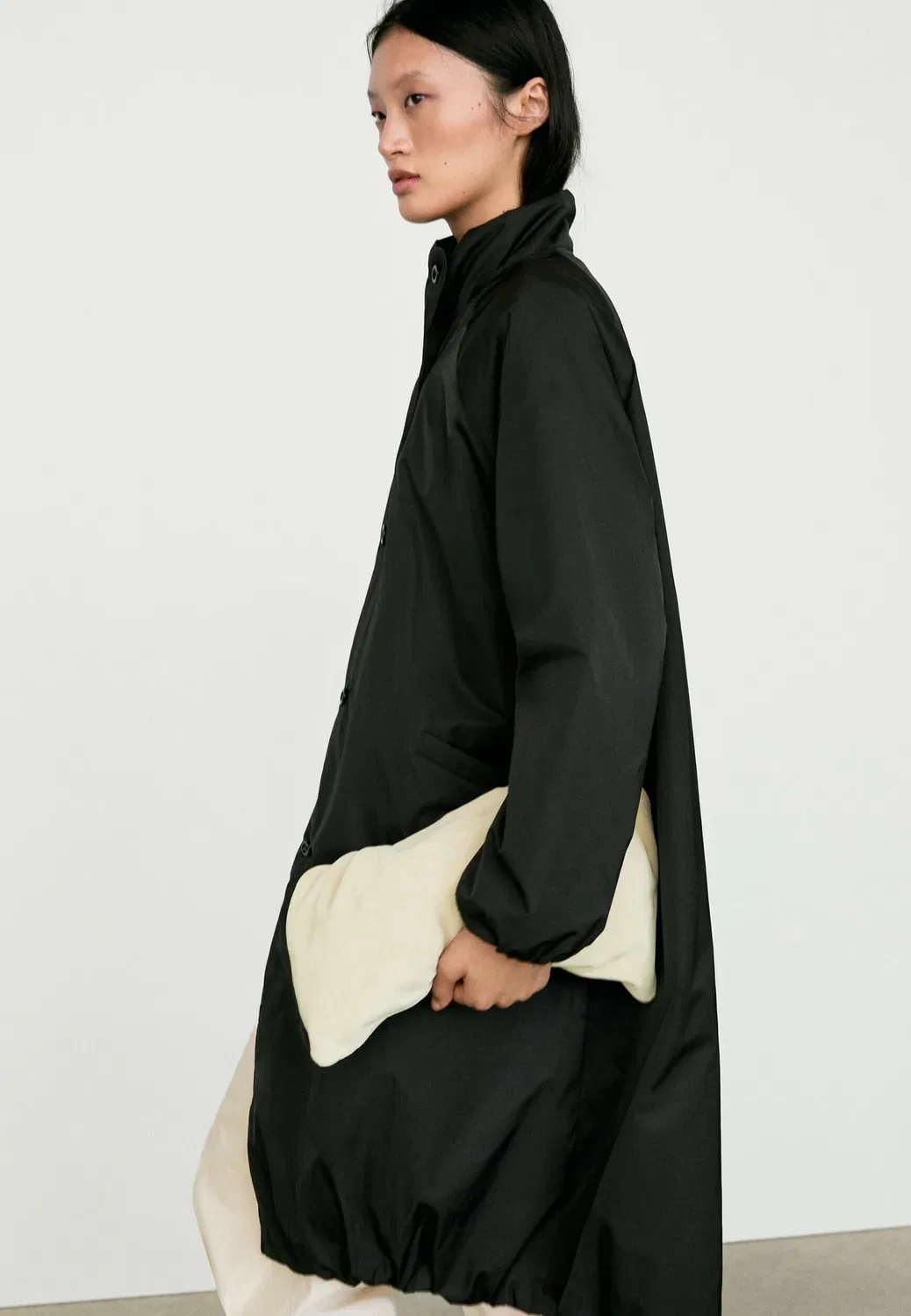 Пуховая куртка с высоким воротником - зимнее пальто Massimo Dutti, Black — фото 4