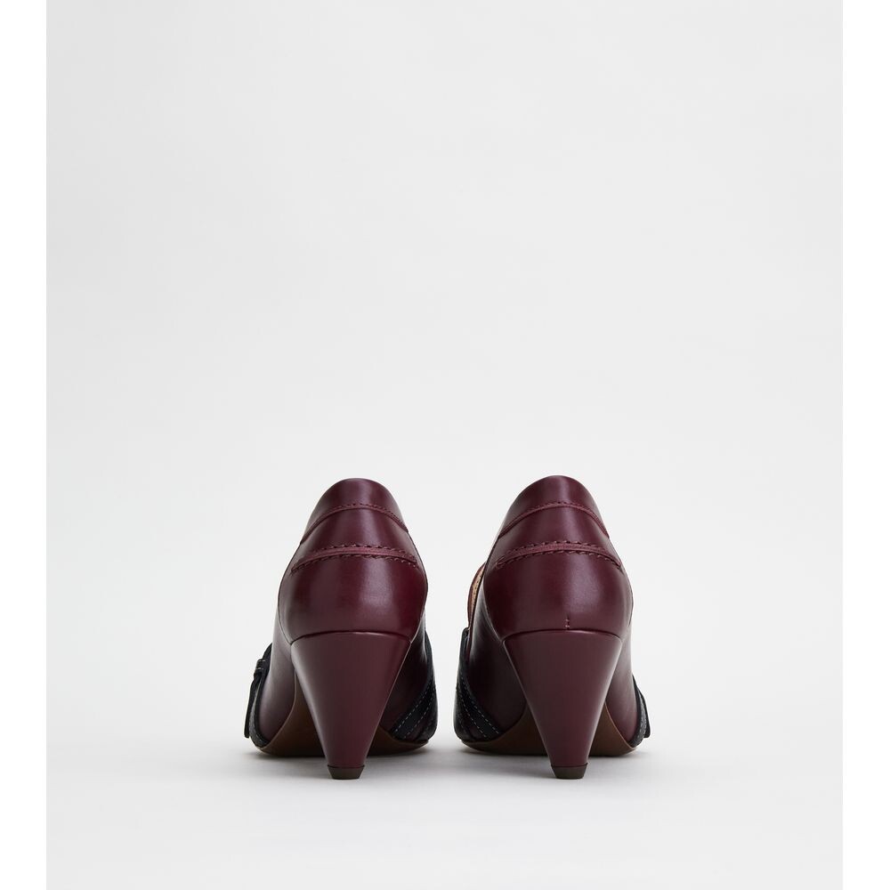 

Кожаные лоферы на каблуке TOD's, цвет Wine