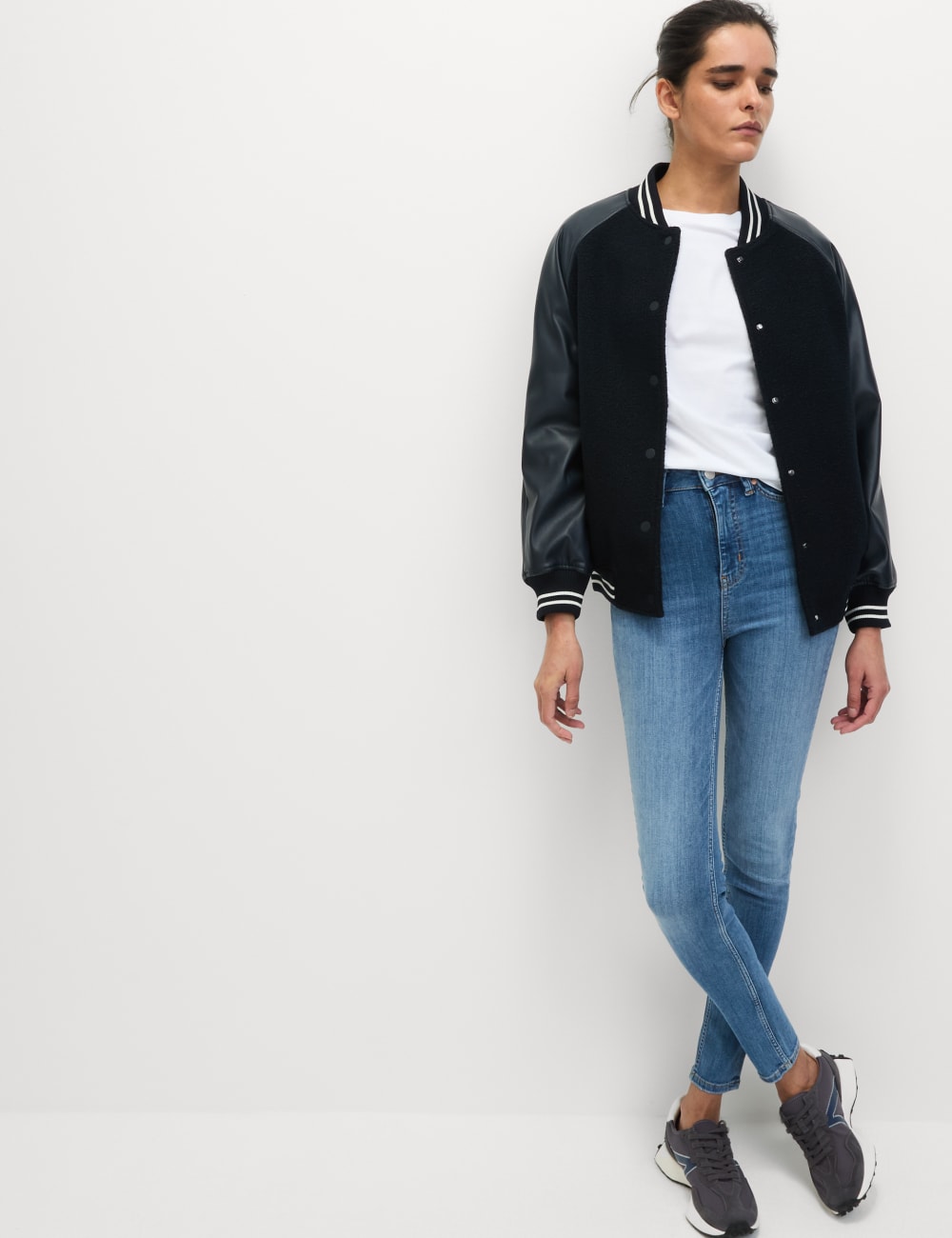 

Джинсы скинни Ivy Supersoft с высокой талией Marks & Spencer, светлый индиго