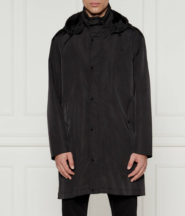 

Пальто Armani Exchange, черный