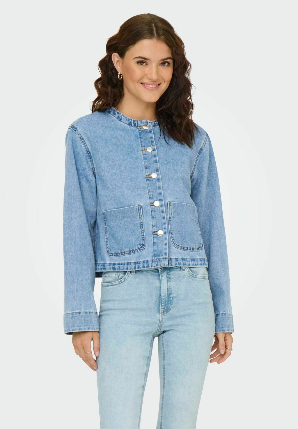 

Джинсовая куртка ONLPALMA ONLY, цвет Light Blue Denim