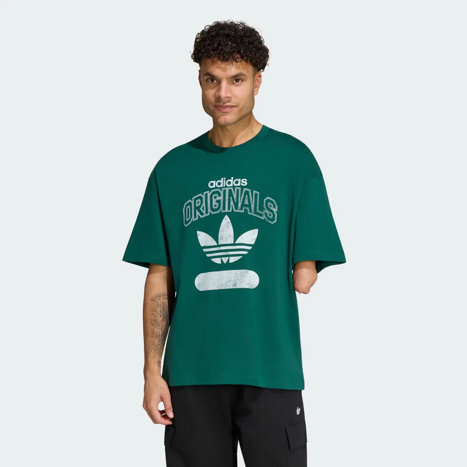 Мужская футболка свободного кроя VARSITY 1972 TEE Adidas Originals, Collegiate Green