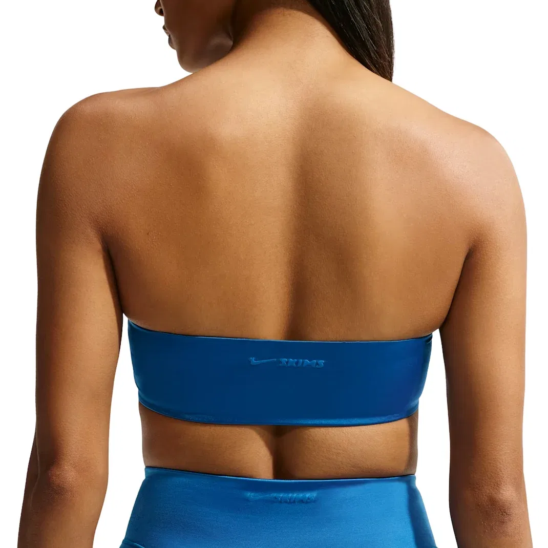 Бюстгальтер SKIMS Satin Shine Convertible Bandeau Bra 'Cobalt' Nike, Cobalt — фото 2
