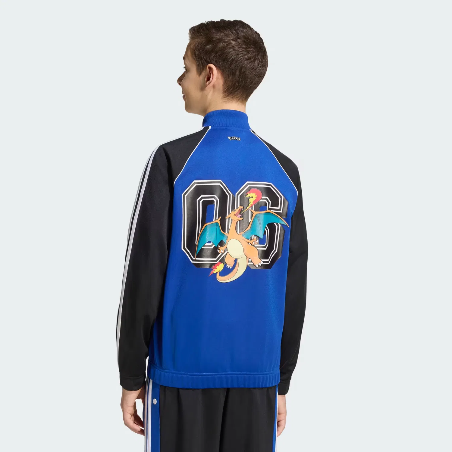 Детская олимпийка свободного кроя Pokémon SST Adidas Originals, ярко-синий/черный — фото 4