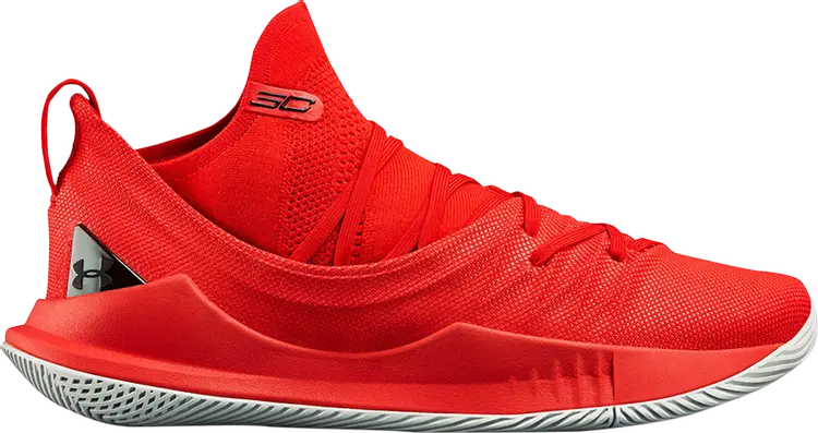 

Кроссовки Under Armour Curry 5 Fired Up, красный