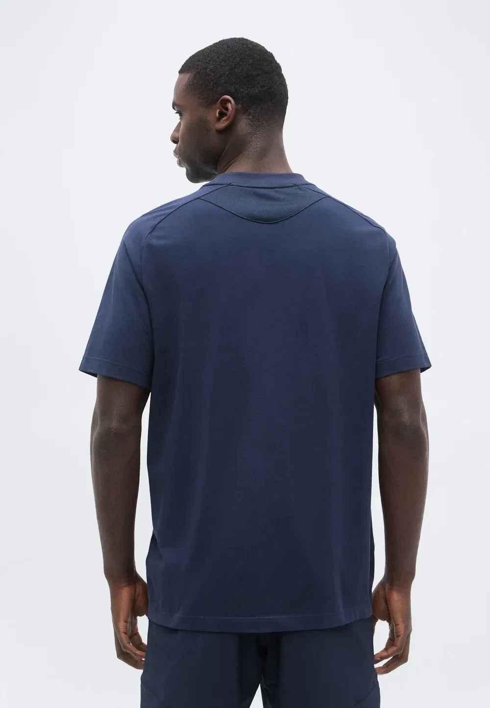 Футболка Real Madrid Tiro Travel Tee - клубная одежда Adidas Performance, Night Navy — фото 3
