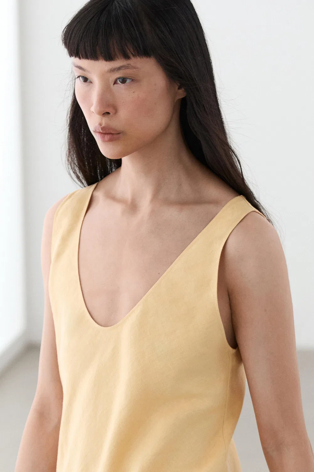 Платье миди на бретельках из 100% льна Massimo Dutti, желтый — фото 2