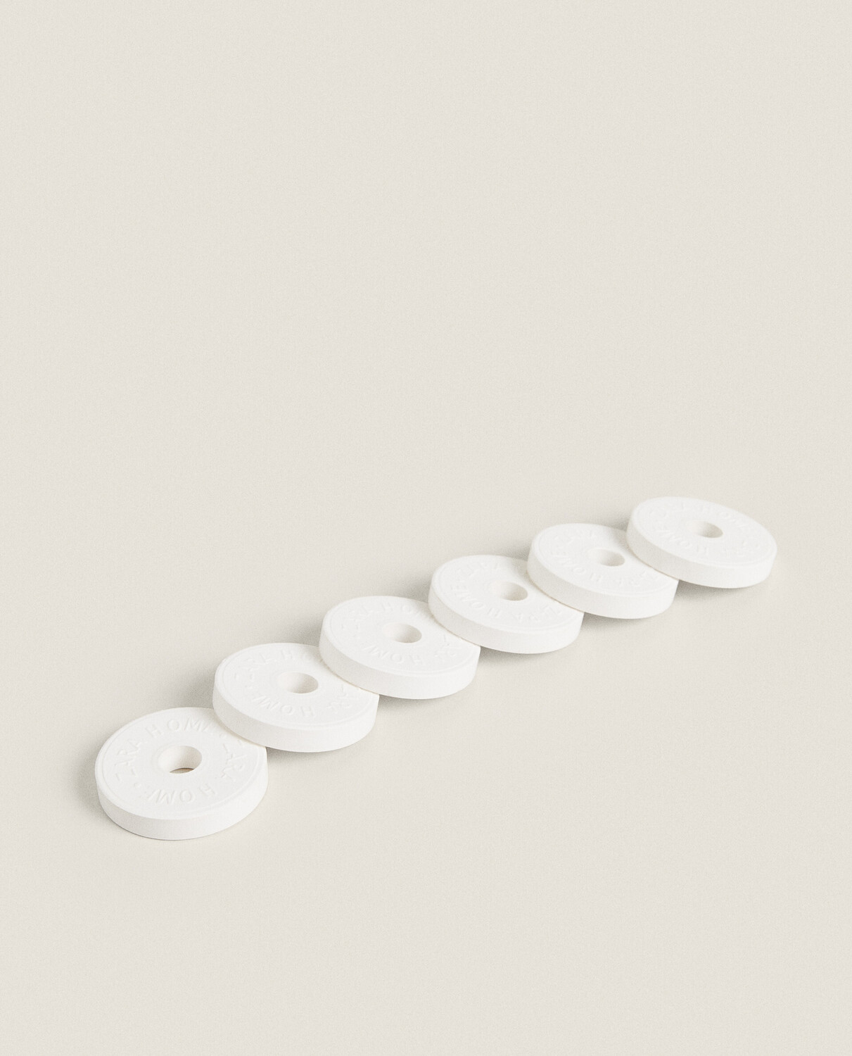 Набор ароматизаторов для гардероба Zara Home Powdery Scented Ceramic, 6 шт — фото 3