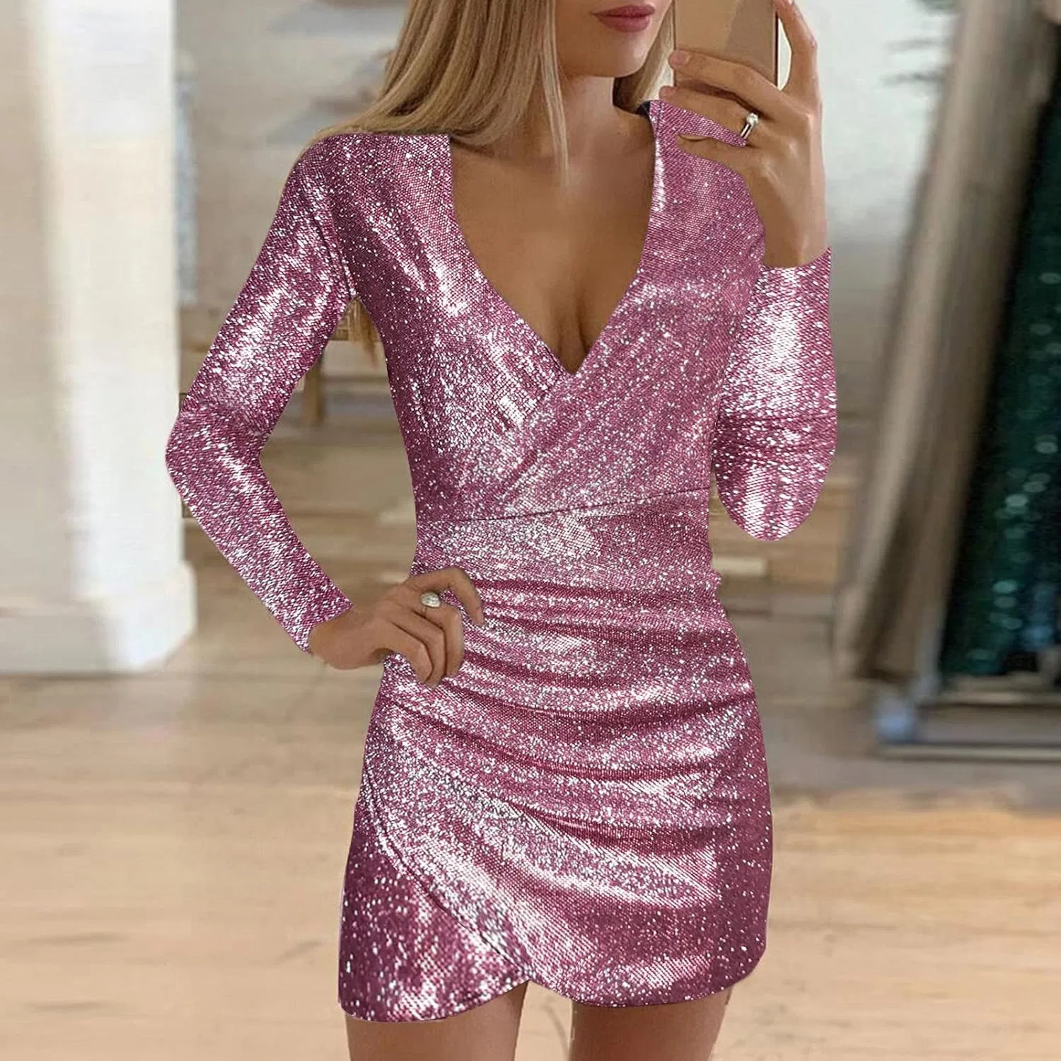 Женское платье с пайетками V-образным вырезом Long Sleeve Sequin Dress, Hot Pink — фото 2