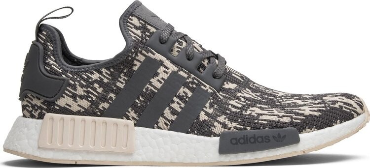 

Кроссовки Adidas Foot Locker x NMD_R1 'Grey Four', серый