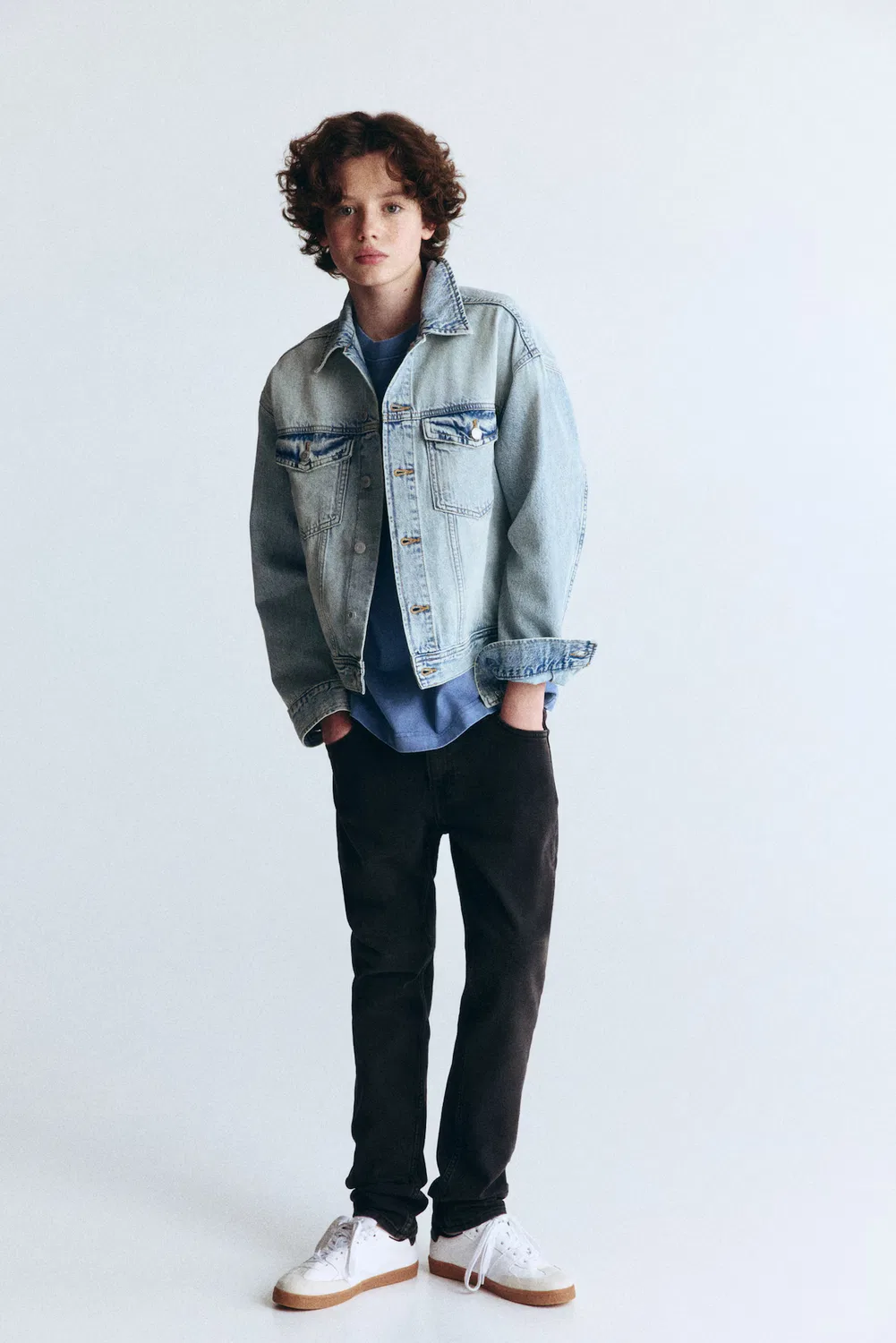 Удобные эластичные джинсы облегающего кроя H&M, Denimschwarz