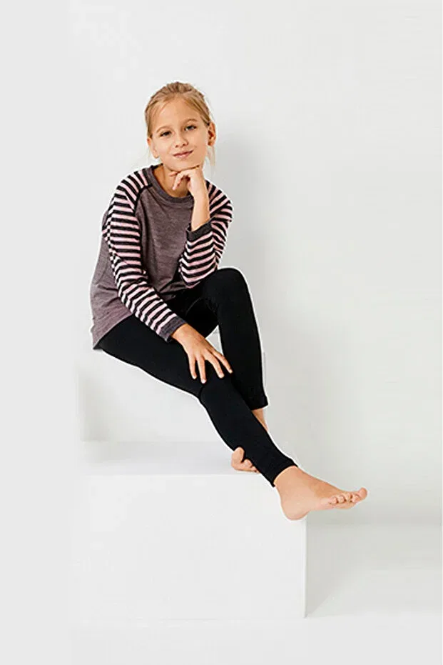 Детское для мальчиков термобелье-свитшот шерстяное бесшовное Ultimate merino kids seamless striped thermal top underwear Thermoform, Colored — фото 3