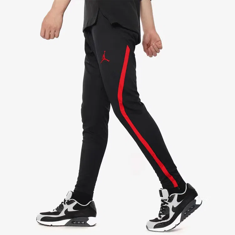 Штаны спортивные с логотипом 23 Alpha Dri-Fit Jordan, черный — фото 4