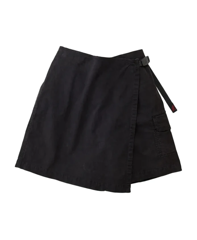 

Черная юбка-шорты с запахивающимся дизайном спереди. Gramicci, черный