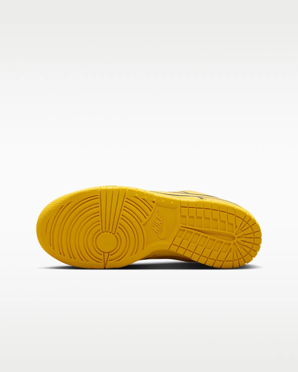 Детские кроссовки Nike Dunk Low x LEGO® Collection, Tour Yellow/Black/Volt/Tour Yellow — фото 2