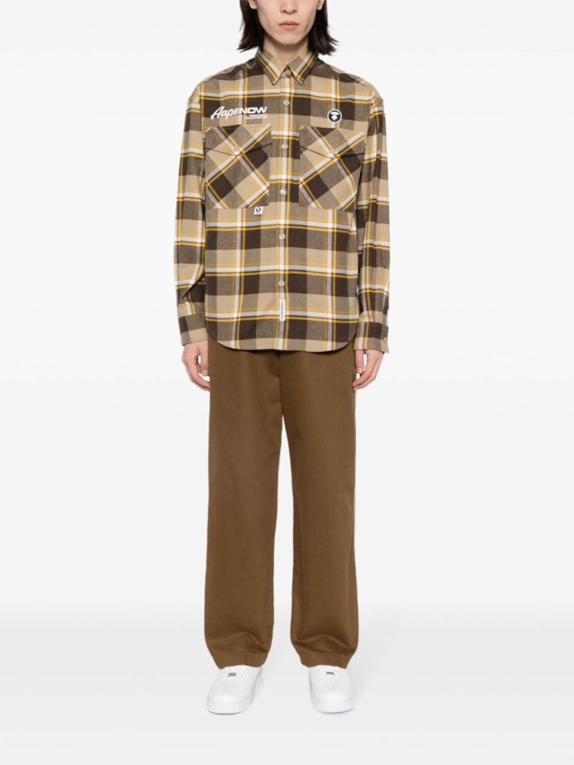 

A Bathing Ape logo-patch cotton shirt, коричневый