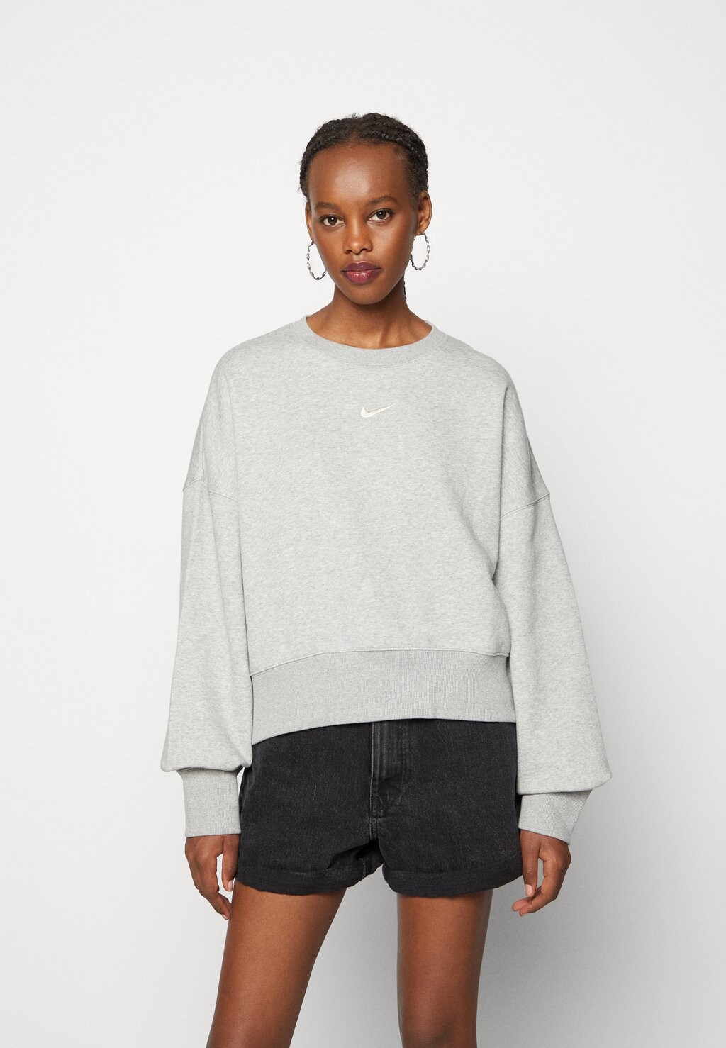 

Толстовка Nike Crew, серый / парус