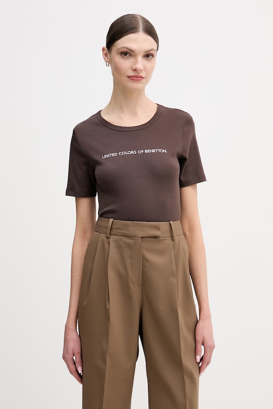 

Хлопковая футболка United Colors of Benetton, коричневый