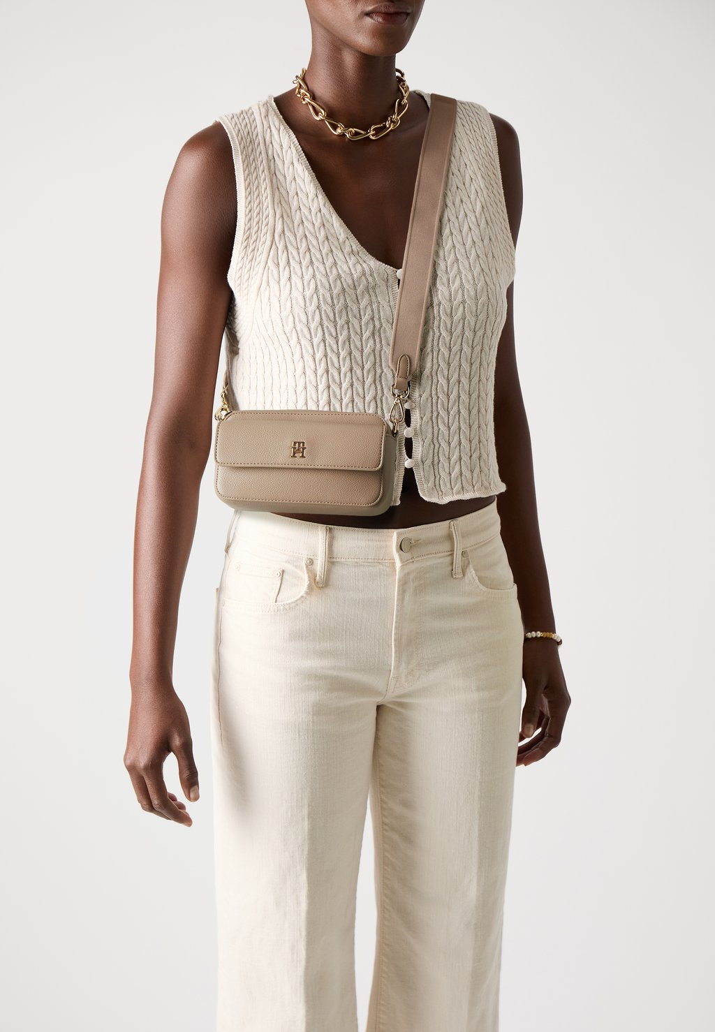 

Сумка через плечо DISTINCT CAMERA BAG - Across body bag Tommy Hilfiger, серо-коричневый