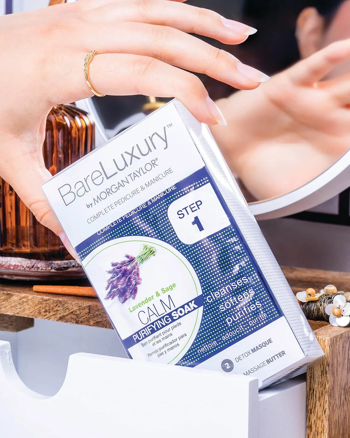 Morgan Taylor BareLuxury 4-Step Complete Pedicure & Manicure Packs - полный набор для ухода за ногтями с ванночкой, маской, скрабом и массажным маслом, профессиональные спа-процедуры (Calm Lavender & Sage) 1 штука (1 шт.), Lavender & Sage — фото 3