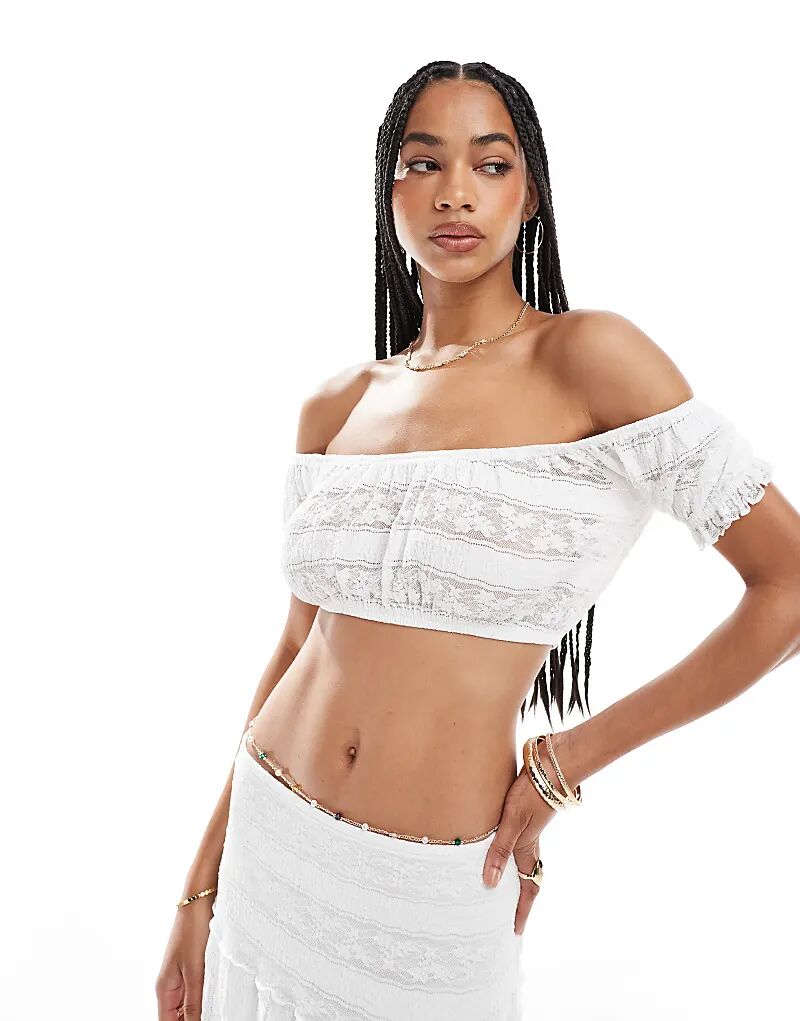 

Кружевной топ-бордо Pull&Bear белого цвета