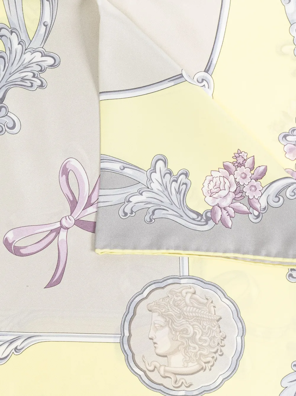 

Шелковый платок VERSACE, желтый